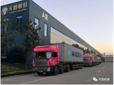 天意機械為柬埔寨客戶加工生產(chǎn)年產(chǎn)80萬平方輕質(zhì)墻板生產(chǎn)線成功裝車啟運！